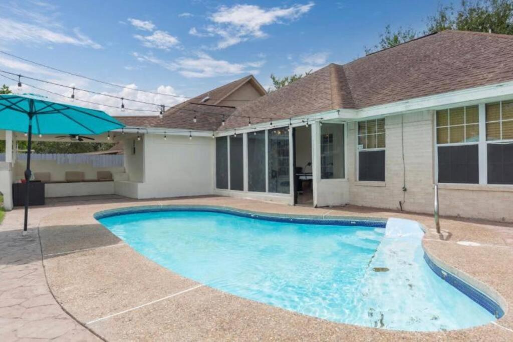 Mcallen 4Br With Pool, Shopping & More المظهر الخارجي الصورة