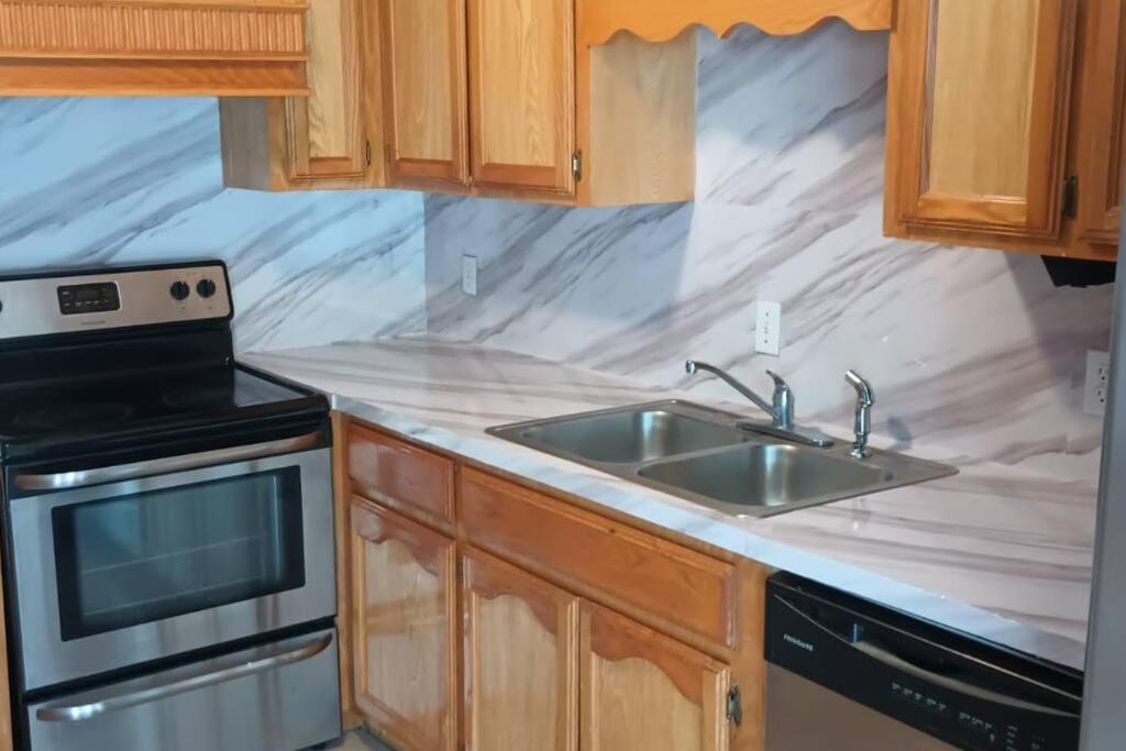 Mcallen 4Br With Pool, Shopping & More المظهر الخارجي الصورة